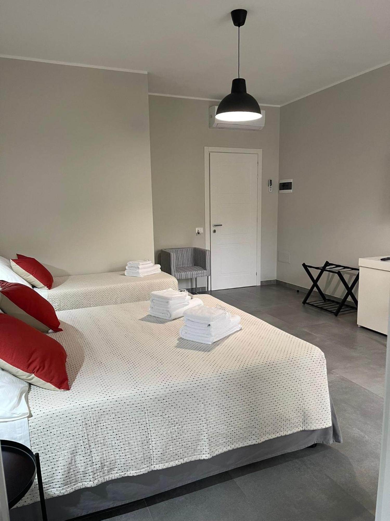 Viariva Rooms Cagliari Ngoại thất bức ảnh